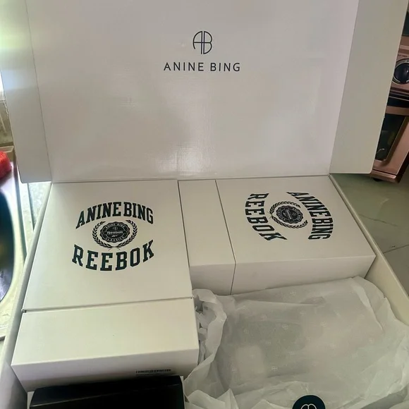 ANINE BING X REEBOK sneakers - Picture 5 of 7